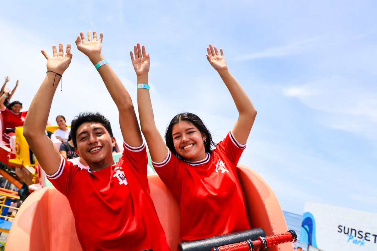 solidaria_sv's tweet photo. Este miercoles 30 de agosto estuvimos visitando 🎢🎡nuevamente las instalaciones de #SUNSETPARK con los alumnos de la Sección 2-3 de #Salud del instituto(INFRAMEN) esto gracias a las gestiones que como causa realizamos. Gracias al @ISTUSV y la @alcaldia_ss por brindarnos su apoyo https://t.co/5u5W9G2Yve