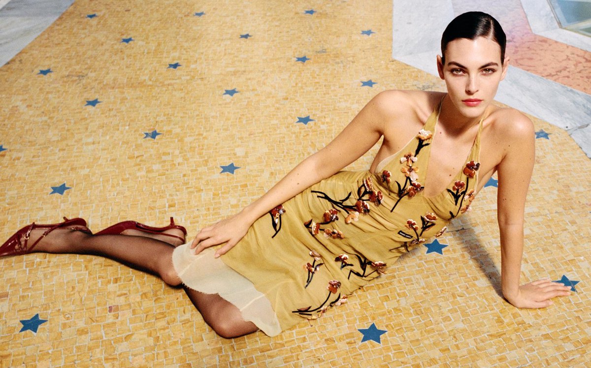 VittoriaCTH's tweet photo. Vittoria Ceretti for M magazine 2023
#vittoria #vittoriaceretti #Fashionmodel #catwalk #topmodels #supermodel #Model #Fashion #runway #runwaymodel #fashionshow #couture #highfashion #hautecoutre #fashion https://t.co/JMLTcjiyA1