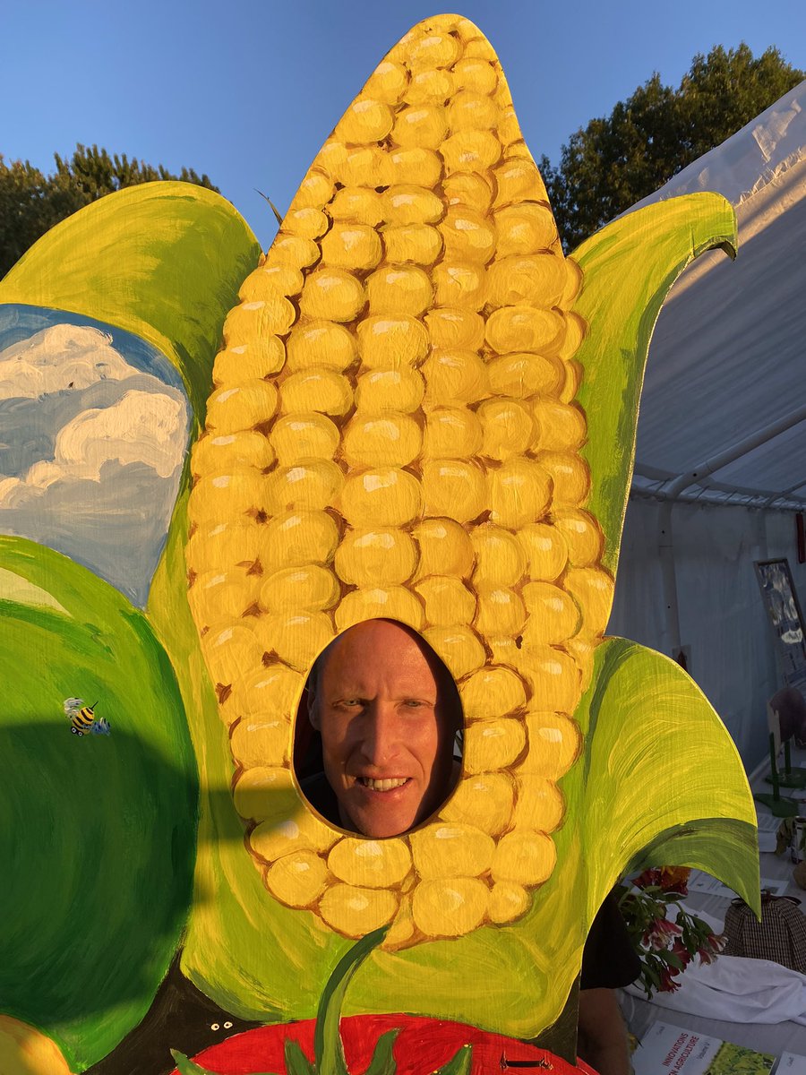 CDNWhiskyDoc's tweet photo. Checking out the corn at #harrowfair The crop this year should make some fine whisky in 10 years @jpwisers
•
The majority of our grain used for our #canadian whisky is local. #essex #kent #whisky https://t.co/Mzk2RpTn3Z