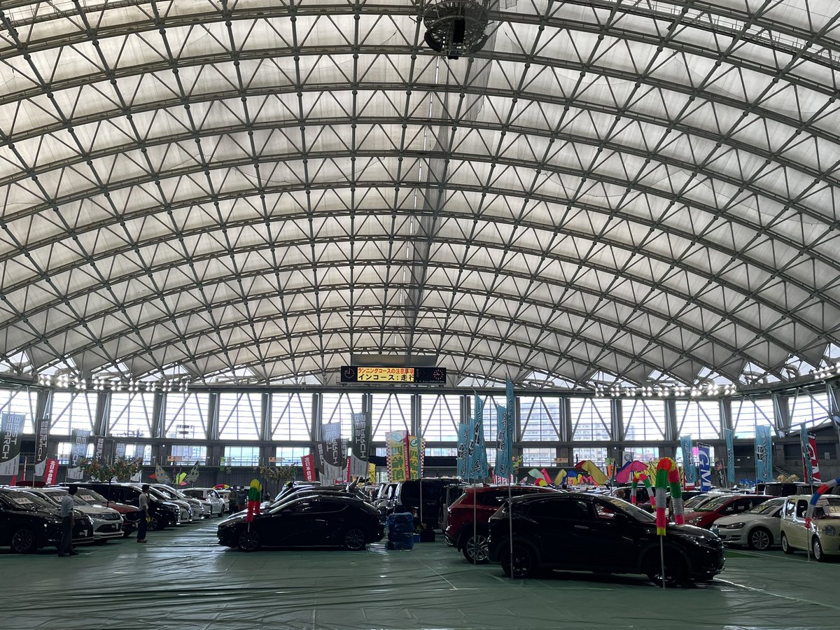SupaCyu's tweet photo. 札幌東・北くるま街連合会主催
スーパー中古車市！
安心と満足が標準装備！
丘珠空港隣つどーむで今日と明日の2日間開催！#スーパー中古車市　#つどーむ　#優良中古車　#中古車　#車 https://t.co/WQHzCEcuOe