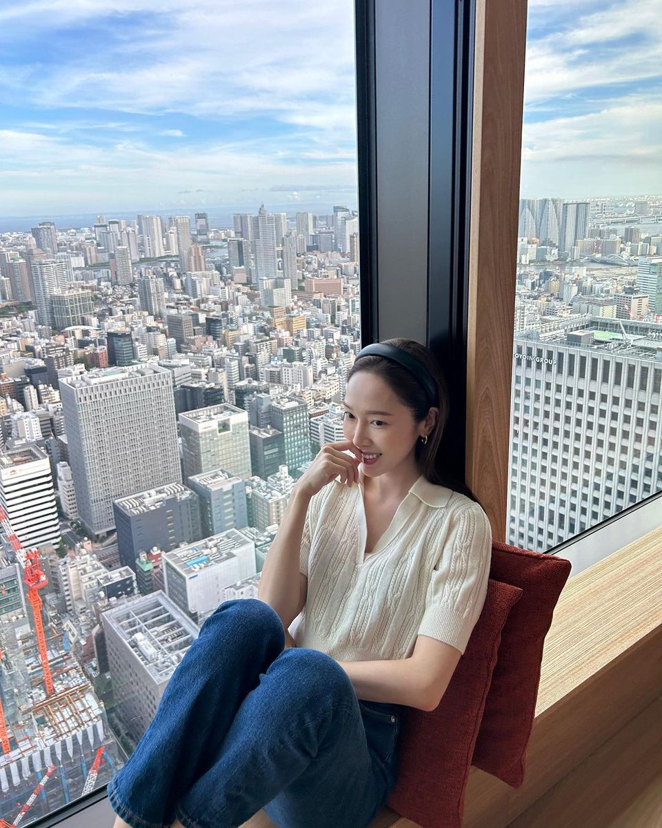 yunashiq's tweet photo. ㅤ
ㅤ ⠀
ㅤSelamat pagi! Happy Weekend, mari kita bersantai aja gak usah keluar. 
ㅤ ⠀ https://t.co/mR9y21qEnl