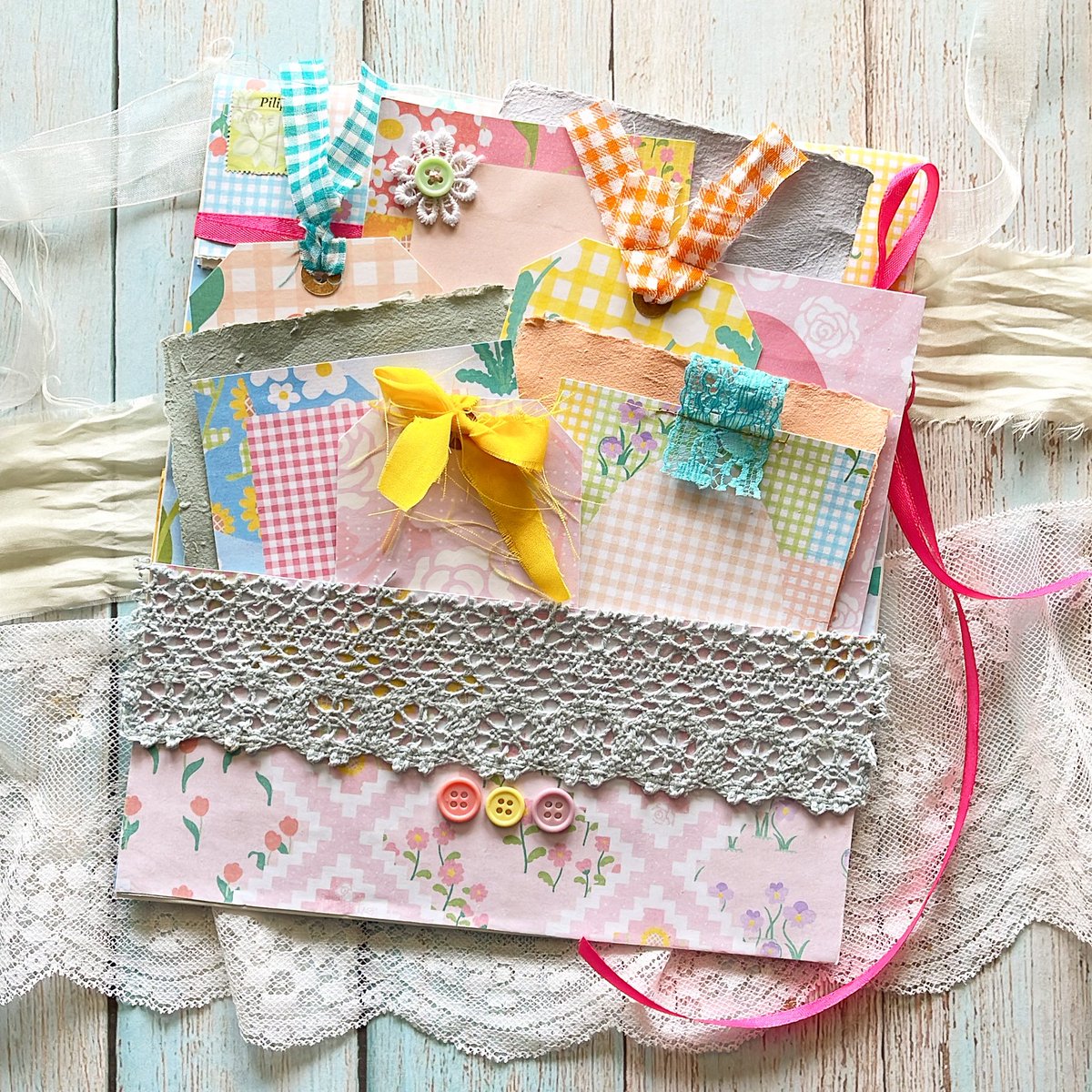 PapeterieRed's tweet photo. I saw a little sun today after days and days of rain and clouds… and what better way to celebrate life’s blessings—-with a splash of color!! 

#vintage #ephemera #colorful #gingham #florals #diary #stationery #junkjournal #journal #artjournal #crafting #writing #lovinglyhandmade https://t.co/7T7JWyUqCp