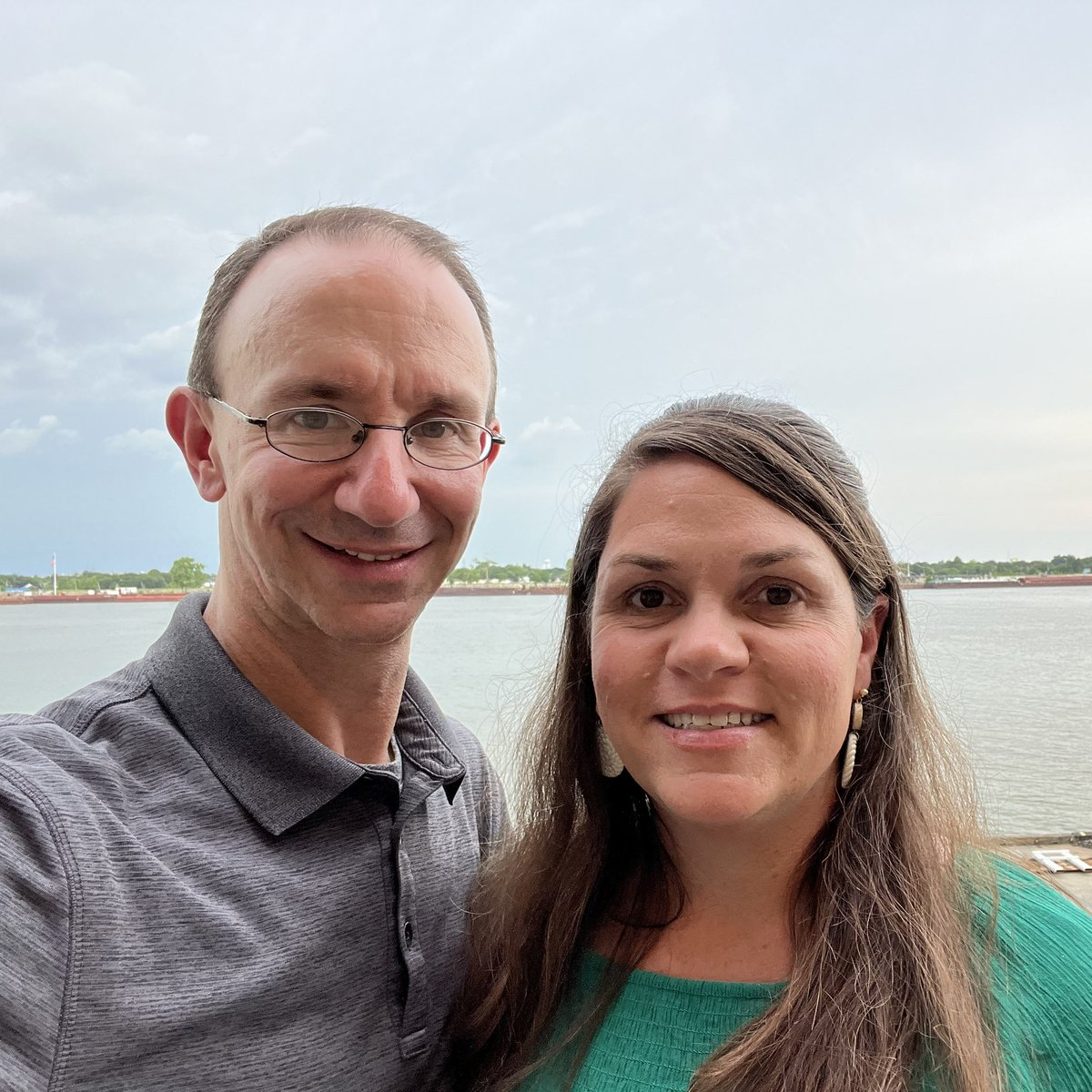 MikeNWilliams's tweet photo. 22 years and counting, and very thankful. Happy anniversary, Amy! Love you! https://t.co/psGWCIk5oN
