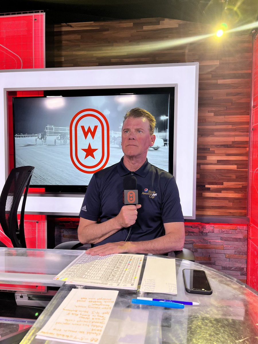 ElissaWhoa's tweet photo. Today we’re asking the question:

Should Randy Waples get a Twitter account?

Answer in the poll below 👇🏻 

#RandyNoTwitter
#RandyWaffles https://t.co/trgSexKeSD