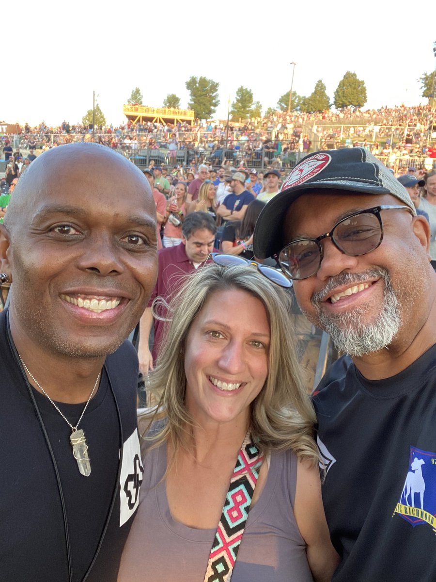 Daily DMB tweet media