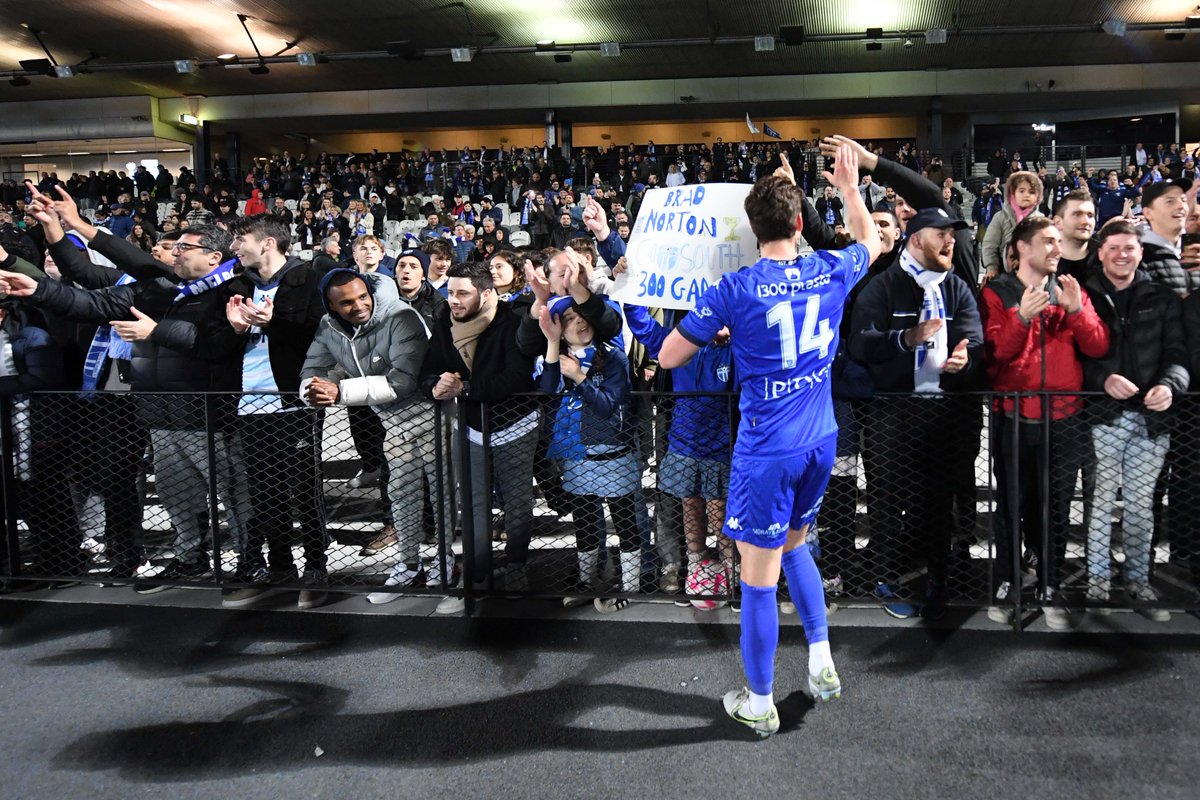 nplvictoria's tweet photo. Scenes at Lakeside! Marcus Schroen's last gasp winner for @smfc made Brad Norton's 300th match one to remember, as South booked a spot in this year's Grand Final, edging past reigning champs @oakcannonsfc 2-1.
๐ท Mark Avellino. Full album on #NPLMVIC Facebook. https://t.co/wJPQBBMJhk