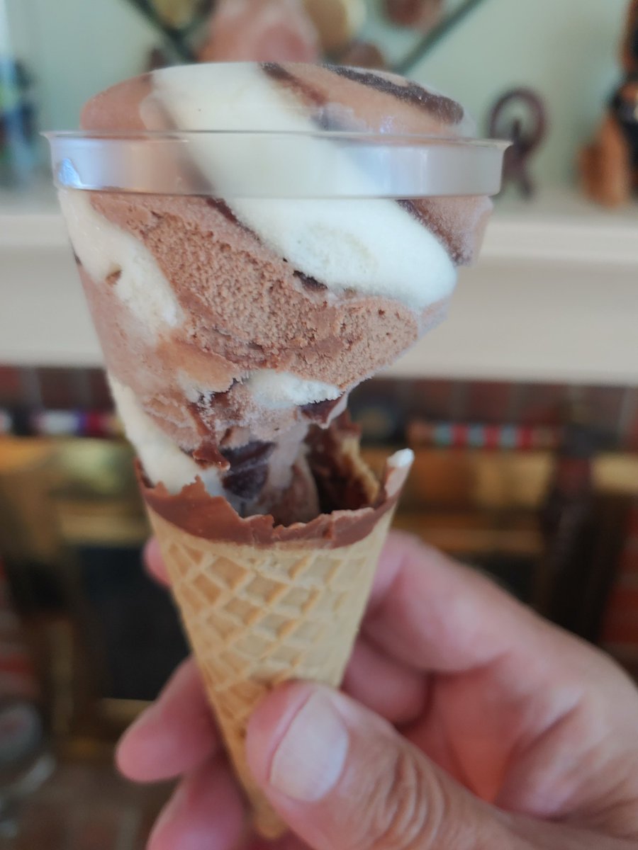 #FCancerInItsF'ingFHole tweet media