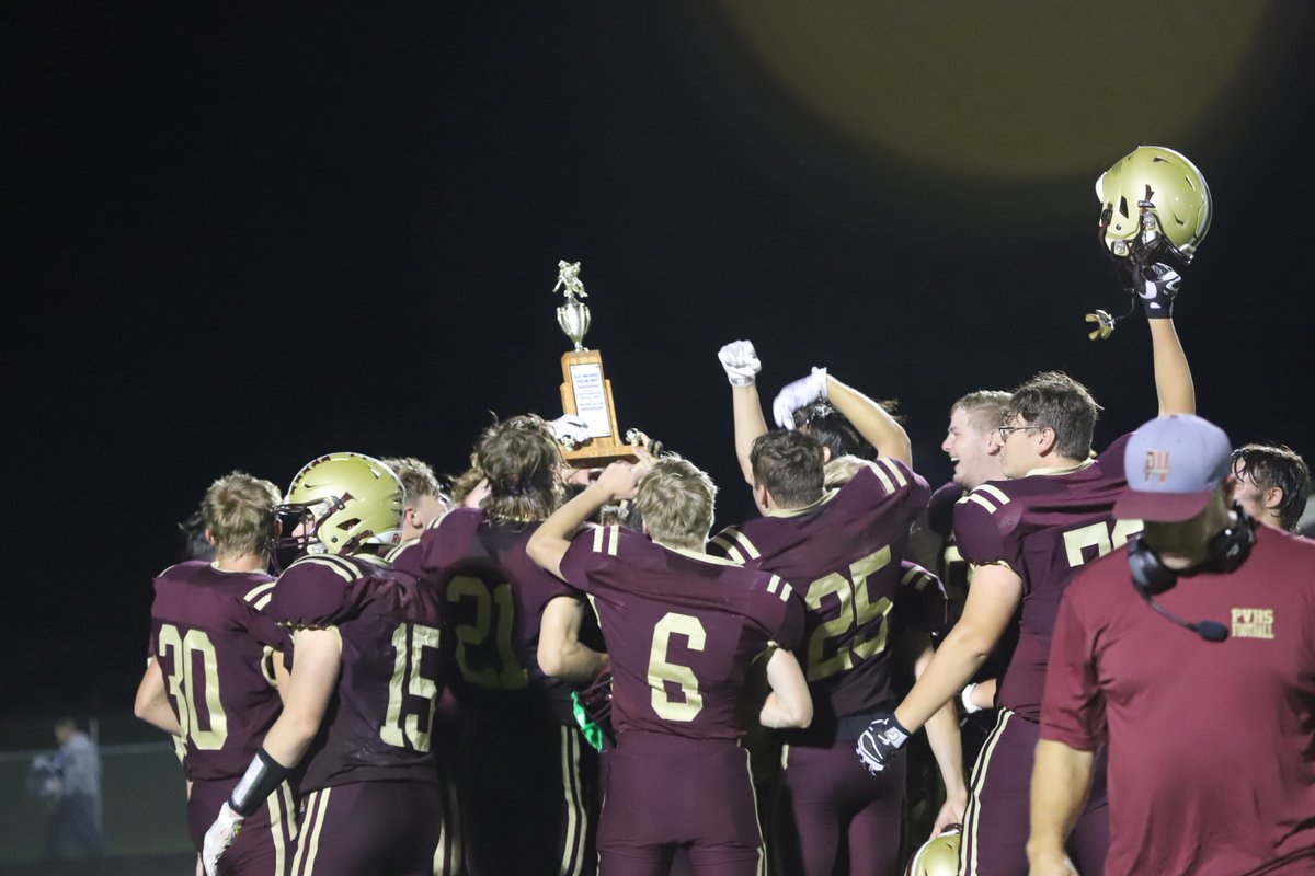 ck2summers's tweet photo. Pymatuning Valley Lakers bring home the Valley Trophy!
Final Score:
PV - 30
Grand Valley - 0
#PVLakers #LakerNation
@OHSAASports https://t.co/rRv9cfv9Gc