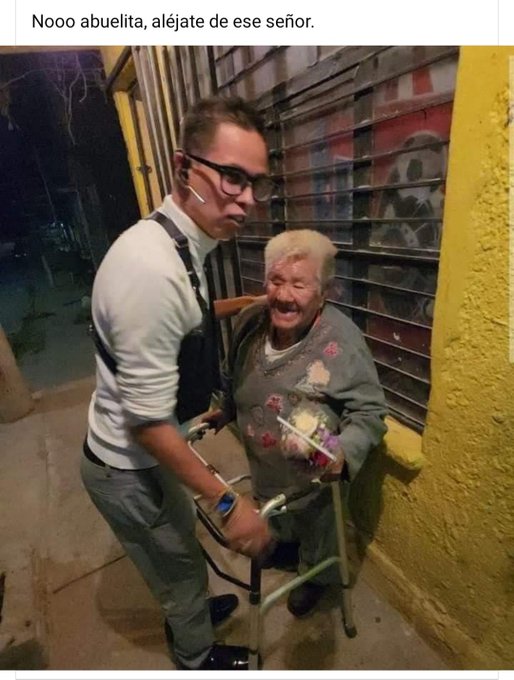 Suertudota la abuelita 🤭🤣🤣🤣 https://t.co/eaxnFqnyxw<a href="/tag/halloween"class="tags"><span>#halloween</span></a><a href="/tag/happyhalloween"class="tags"><span>#happyhalloween</span></a>