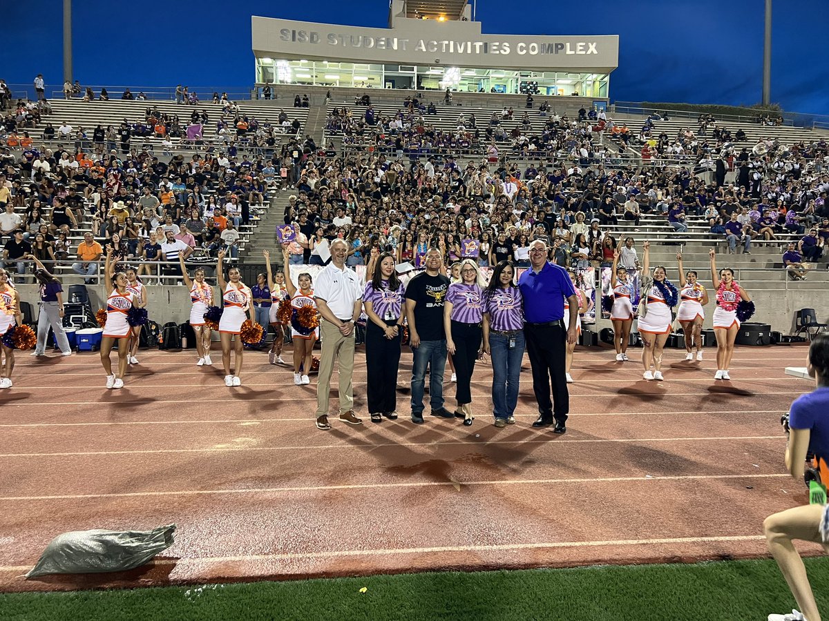 Dr. Nate Carman (@carmannate) on Twitter photo Athletes, band, cheer, fans, friends, families โ all the football vibes! <a href="/Eastlake_HS/">Gilbert R . Martinez</a> Falcons take on Rio Rancho at the #TeamSISD SAC. Fear the Falcon #FTF Athletes, band, cheer, fans, friends, families โ all the football vibes! <a href="/Eastlake_HS/">Gilbert R . Martinez</a> Falcons take on Rio Rancho at the #TeamSISD SAC. Fear the Falcon #FTF