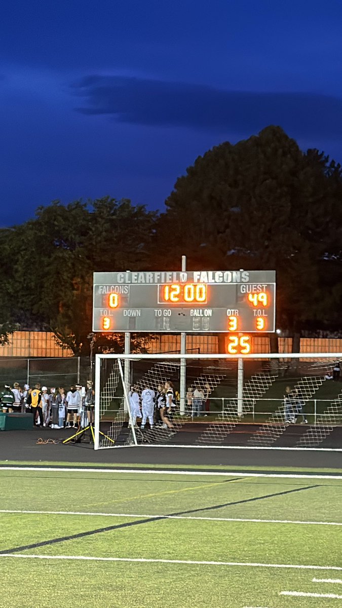 staggassi's tweet image. This is not a re (x?) of last week. It ain’t pretty here in Clearfield. Roy up 49-0 at half @patrickcarr_