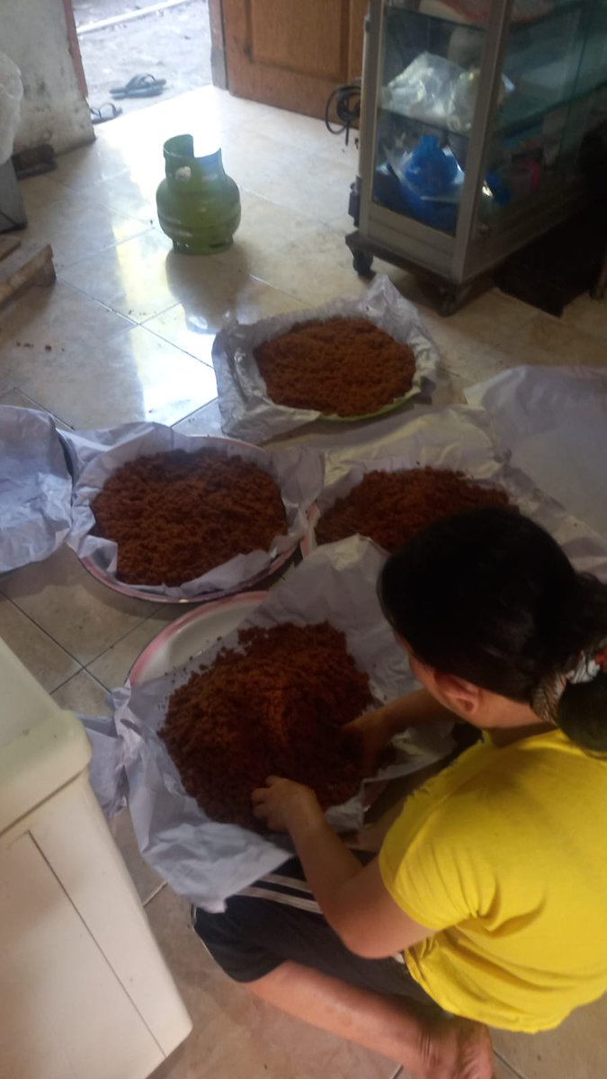 Irmayatilatief's tweet photo. Jumat (01/09/2023), Irmayati, PPB Makassar, Poklahsar Mangga tiga ,Kel.Tanjung Merdeka, kec.Tamalate,produksi sebanyak 109 kg abon ikan Tuna
#Dataproduksi
#luhlapor
#giatluhkankotaMakassar
#BRPBAPPPMaros https://t.co/ErzmDWSGxd