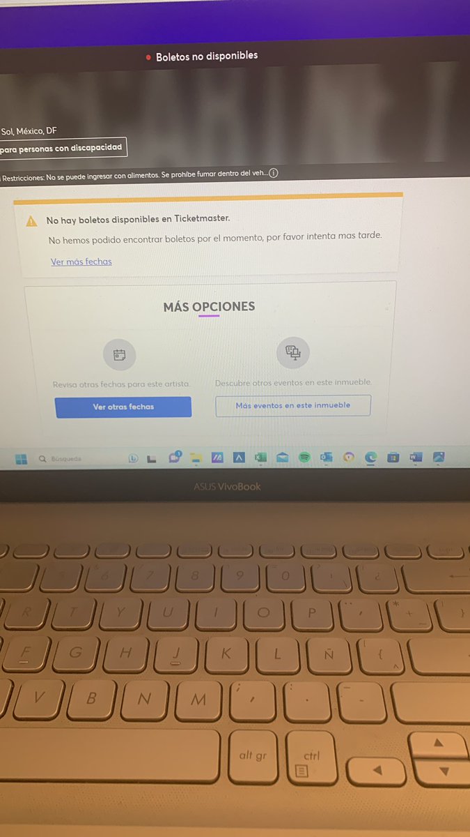 1126Miguel's tweet photo. @Ticketmaster_Me  Servicio de cagada,para que hacen preventa si todo se lo dejan a los revendedores oficiales que tienen. 
Ya siempre es lo mismo 
@Profeco Ojo aquí 
Son unos Ratas @Ticketmaster_Me  
Mejor díganme sus revendedores oficiales para comprarlos con ellos https://t.co/6KoFyABHU5