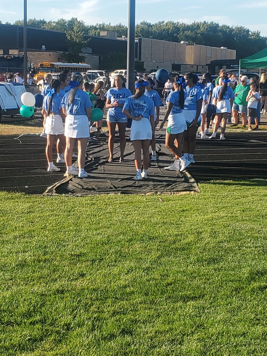 TimYoder24's tweet photo. Concord Cheerleaders wearing  blue to support Northridge.....Great to be Concord!..thank you Concord Cheer
#concordpride
#community https://t.co/F8XgnAm8KC
