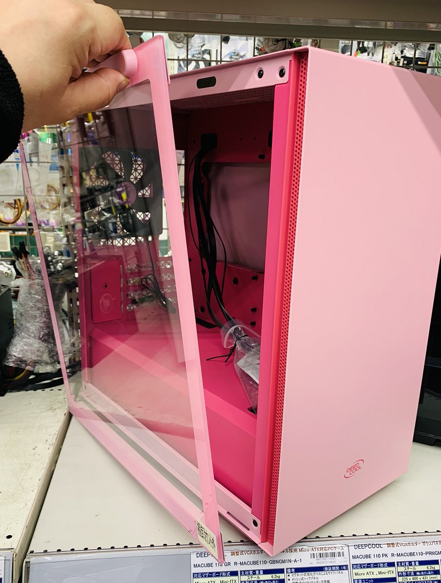 本店2F】 特徴的なピンクカラー🍑 外観かわいいこちらのケース ご用意