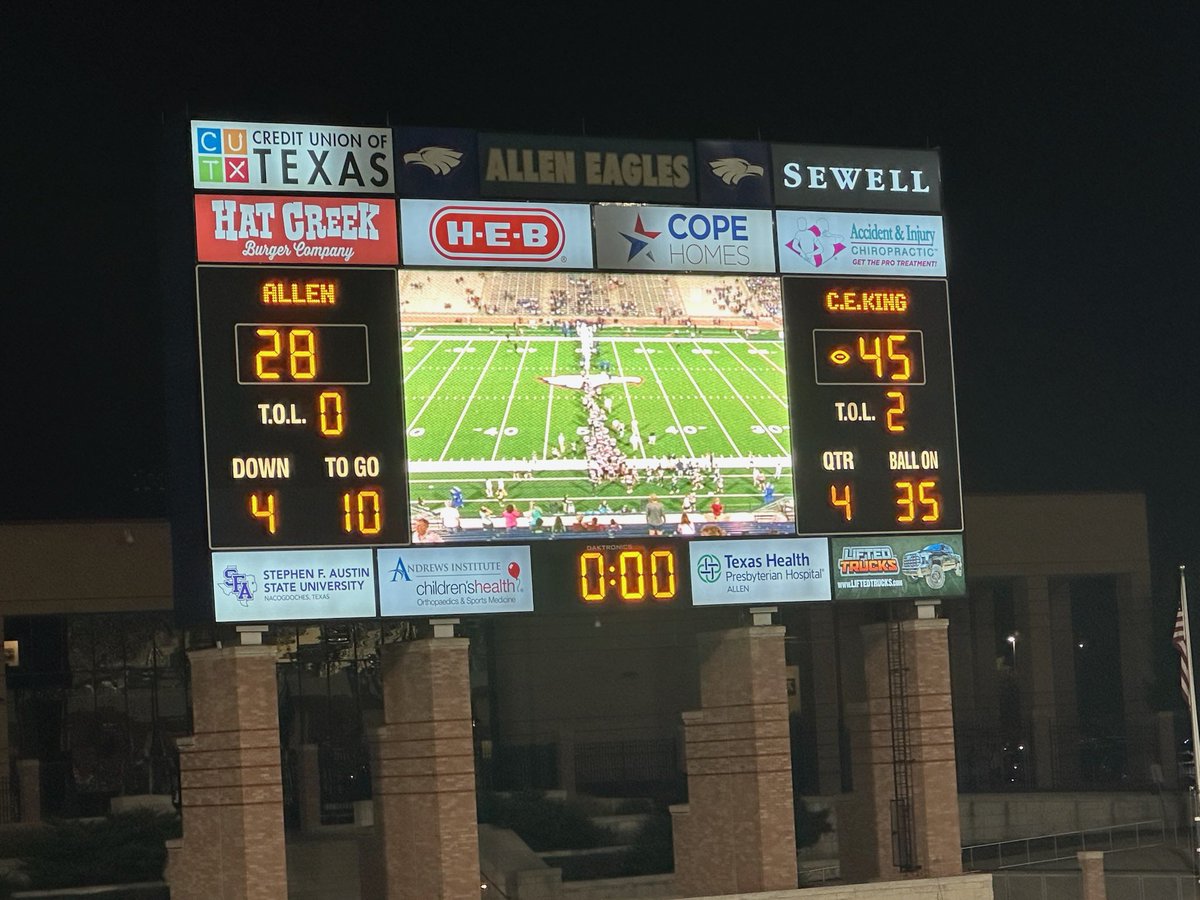 Keep sleeping on <a href="/CEKing_Football/">CE King Football</a> down goes Allen!!! #WAO <a href="/joeagleason/">Joe Gleason</a> <a href="/MarcG14Line/">Marcus Gutierrez</a> <a href="/vypehouston/">VYPE Houston</a> <a href="/dctf/">Dave Campbell's — TexasFootball.com</a> <a href="/Tepper/">Greg Tepper</a> <a href="/Matt_Stepp817/">Matt Stepp</a> <a href="/HoustonChronHS/">Houston Chronicle High School Sports</a> <a href="/Texan_Live/">Dave Campbell’s Texan Live - Texanlive.com</a> <a href="/ihss_houston/">Houston Inside High School Sports</a> <a href="/HTownHSS/">H-Town High School Sports</a> thanks <a href="/MrTHORNTON_2/">Mr.Thornton</a> for the picture…..#txhsfb