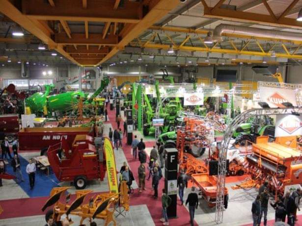 farmsteadgal's tweet photo. Ready for a break? Join us this November!  #FARMSTEADTRAVEL   hosted dairy tour to Italy &amp; the Cremona Int'l Dairy Show. Seats are now limited! Great farms, Great Food, Great Folks Great Fun! 
Contact wendy@farmsteadtravel.ca
#farmsteadtravel
#agtravel #agtours
#italiandairytoue https://t.co/gf8xvow3sM