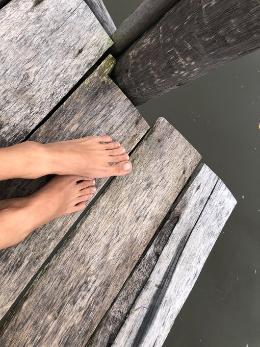 It's worth being on all fours for this https://t.co/sRTeNjPKcD<a href="/tag/feetfetish"class="tags"><span>#feetfetish</span></a><a href="/tag/feetmodel"class="tags"><span>#feetmodel</span></a><a href="/tag/feetgoddess"class="tags"><span>#feetgoddess</span></a>