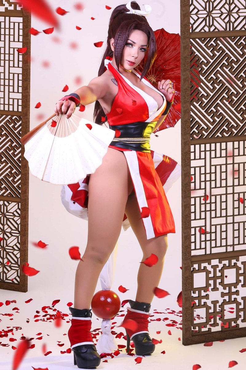 ateneacosplay's tweet image. Hoy le toco a twitter primero ! ❤️❤️👌 les deseo una hermosa noche y bonito fin de semana, duerman rico. Aquí les dejo estas postales de mi Cosplay de mai espero les gusten ♥️🥰