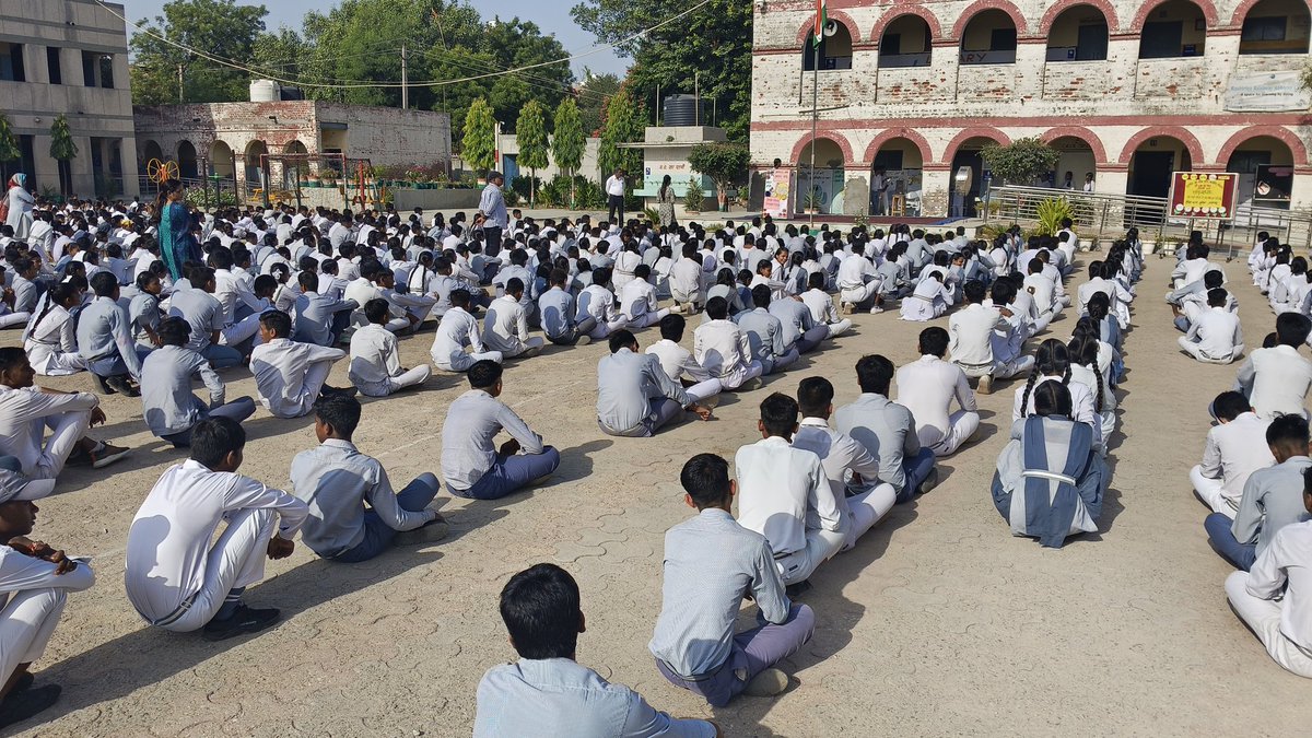 Devenderskhatri's tweet photo. @ArvindKejriwal @AtishiAAP @Dir_Education #sanskrit #sanskritweek #school #delhischool Sanskrit Week celebration in G Co-ed SSS C Block Holambi Kalan Delhi 82 school I'd 1310407 https://t.co/2KdngFrCA1