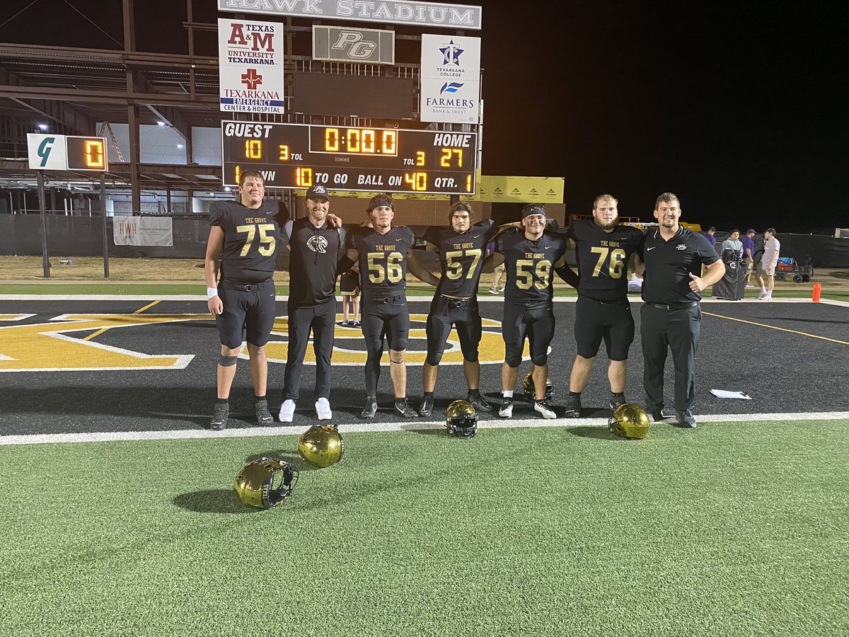 C_Hack2024's tweet photo. #FullTilt #State #WarHogs #Grit 🦅🦅⚫️ 🟡
@PGHawkFootball @joshgibson_pg @CoachEpsteinL 
@kpatterson1235 https://t.co/BRyokagtUC
