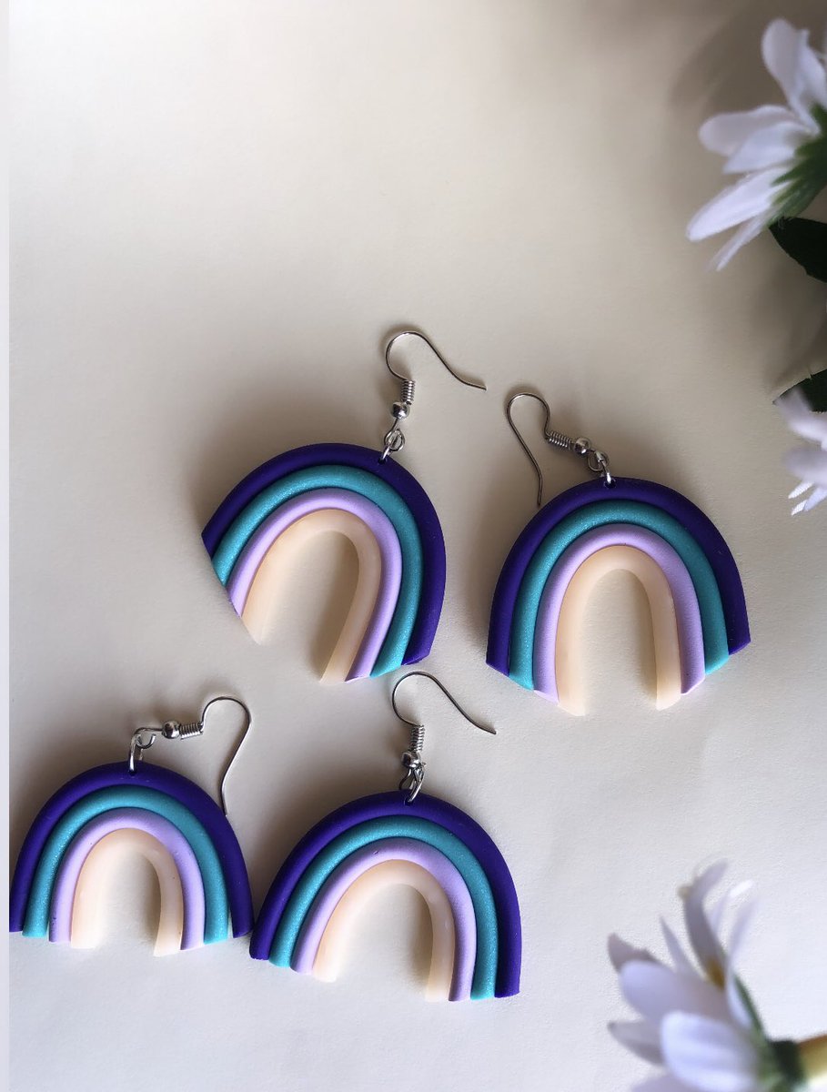 Your style is as good as your jewelry✨

We just love these pieces, we hope you too 😍

Price : 20,000/= a pair. DM / Whatsapp +256 705476435 to order✨

|| #polymerclay #polymerclayearrings #polymerclayartist #glorygemscollection #glorygemsuganda😍