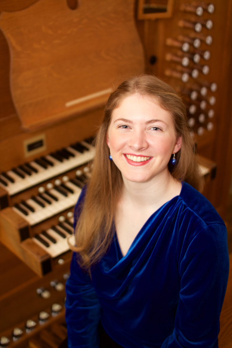 A warm welcome to our extremely talented new @WAbbeyChoir organ scholar, Carolyn Craig! Wishing her a very happy, inspiring and rewarding year here @wabbey
