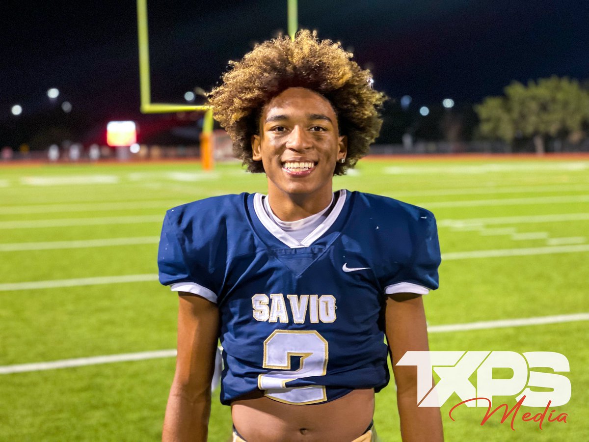 2024 St Dominic Savio ATH Jaden Williams was crucial in tonight’s win for the Eagles.

The two way athlete was always there to make the big play on offense and then on the other side he makes the game sealing pick six. 

Any college will be lucky to have him on their roster.