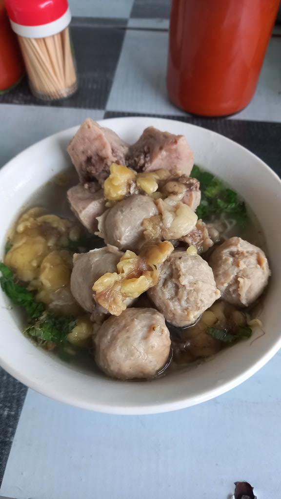 Bakso makanan favorite ku.. ❤