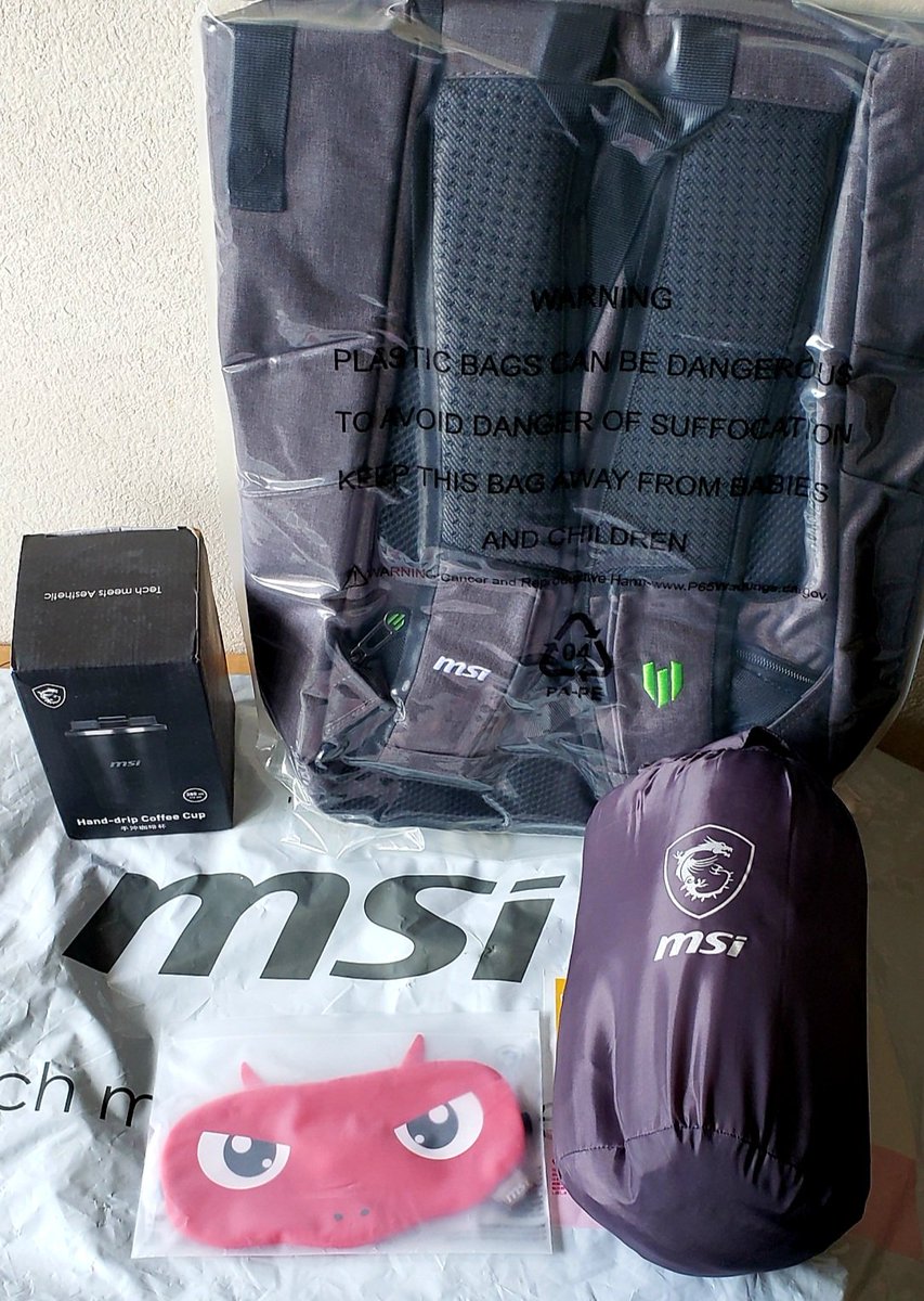 hi_speed_5's tweet photo. MSIさんから☆
ノベルティセットが届きました♪
豪華な品々大切に使いたいと
思います(*^^*)
ありがとうございます(^o^)
#GHSxMSI #MSI #MS愛 https://t.co/B0c8bpdxjH