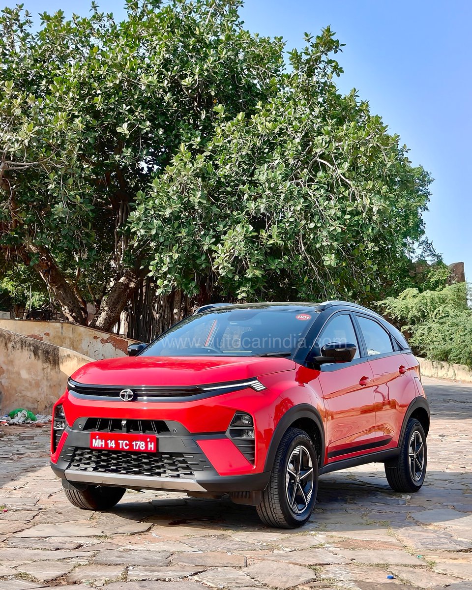 autocarindiamag's tweet photo. Our review of the @TataMotors_Cars #Nexon facelift drops on September 6 at 4pm! So, if you have any questions, go ahead and send them across https://t.co/RA3EnUtc6e