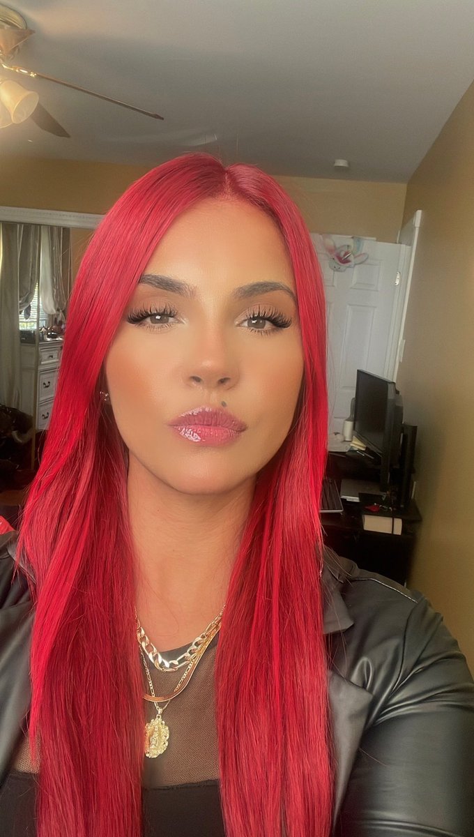 𝑱𝒂𝒚𝒆 𝑺𝒂𝒏𝒕𝒐𝒔🦋 tweet media