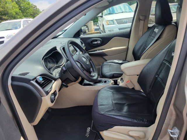 GilsAutoSales2's tweet photo. Grab this sweet 2019 JEEP CHEROKEE LATITUDE before it's gone! 🤩💛 Stock: 32051377

https://t.co/MD6GBj1l0E

#cardealer #cardealership #autosales #carsforsale #carsales #usedcars #preowned #usedvehicles https://t.co/4n5jqoABxM