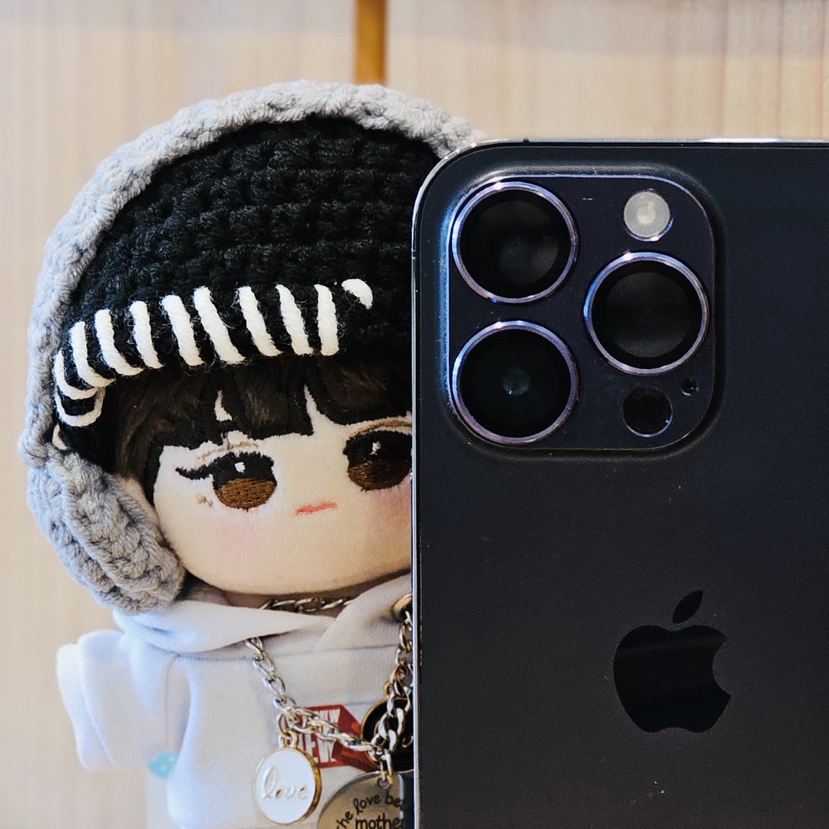 *.˚ ༘♡ ᖰ(°'^'°)ᖳ *.˚ ༘♡

시은이의 MZ셀카🎧📸

#밤톨시은 #박지훈인형
#박지훈 #ParkJihoon