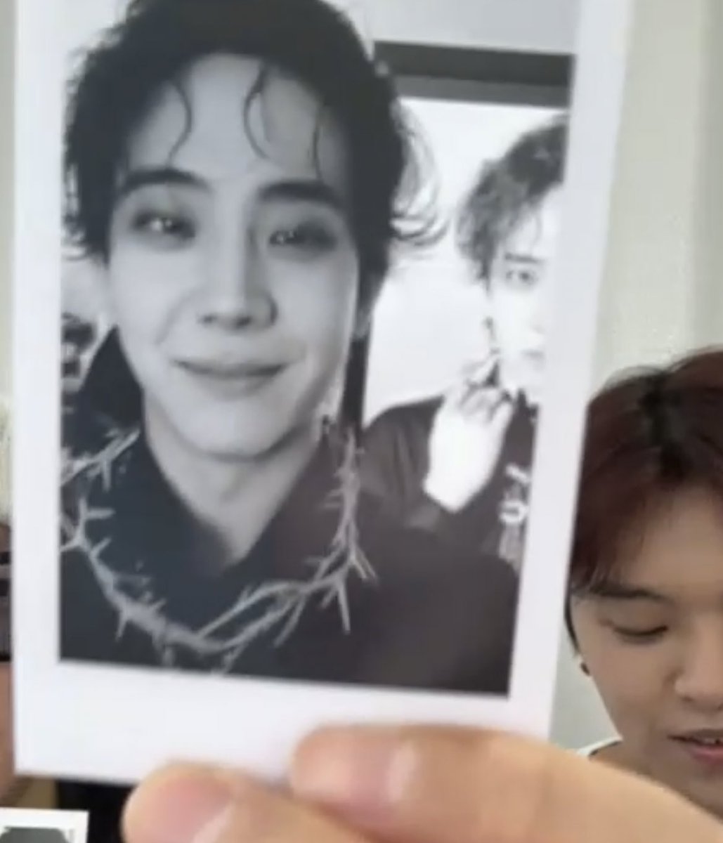 woosungmedia's tweet photo. more dual photocards👀 https://t.co/2HMZf9H2RP