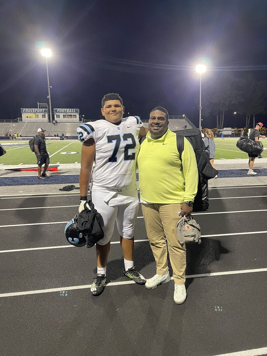 CalebMPugh's tweet image. Got the win in Fruitport! #defensiveline #fridaynightlights #grcs