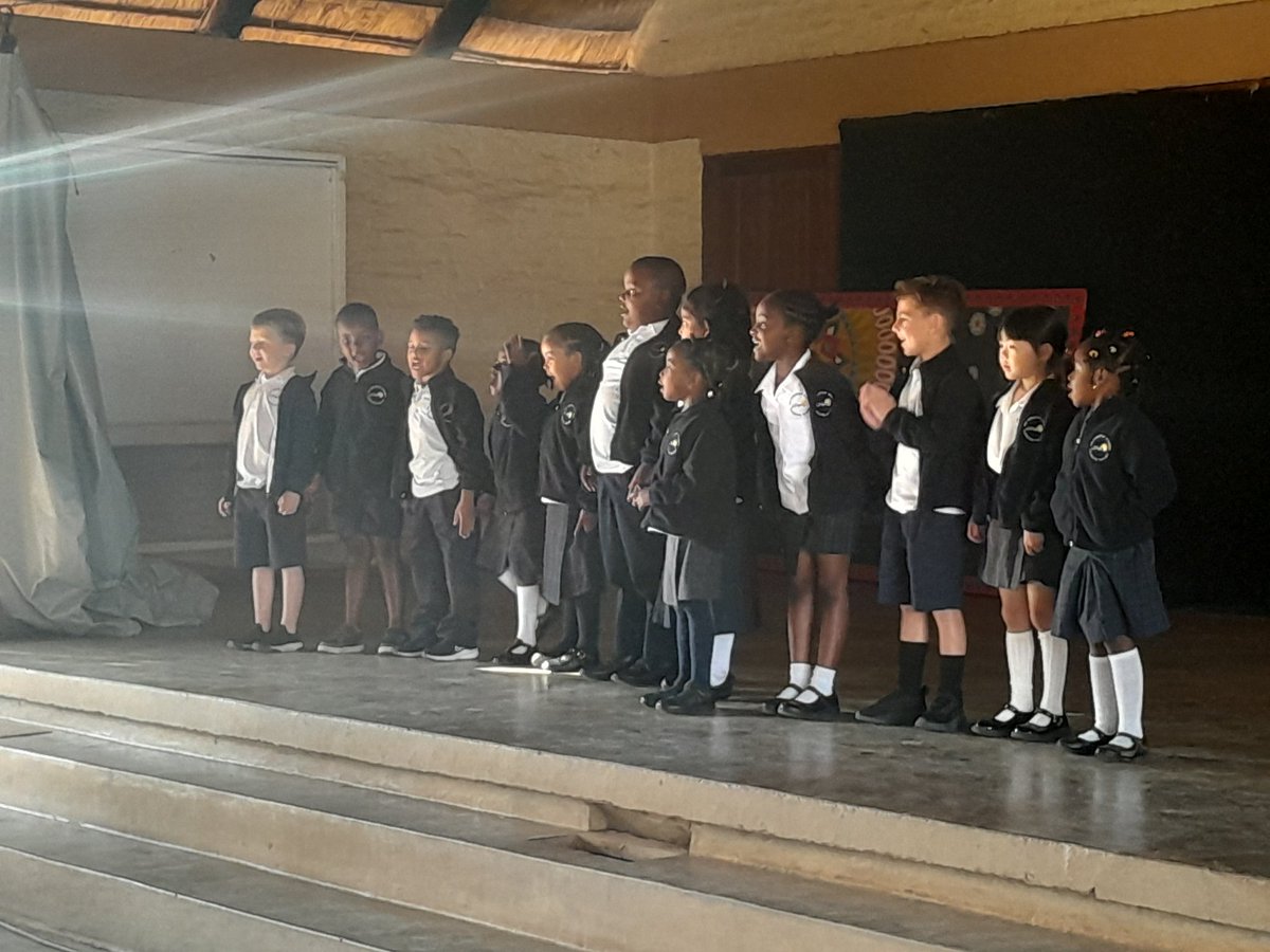 graycianc's tweet image. My good friend Wayne Heaton, speaking in our #lowerelementary #chapel #abcca @abcChristian_A