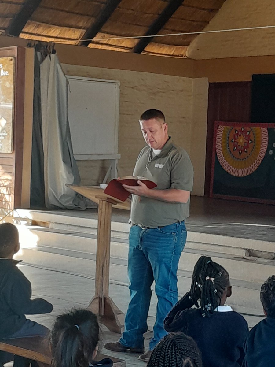 graycianc's tweet image. My good friend Wayne Heaton, speaking in our #lowerelementary #chapel #abcca @abcChristian_A
