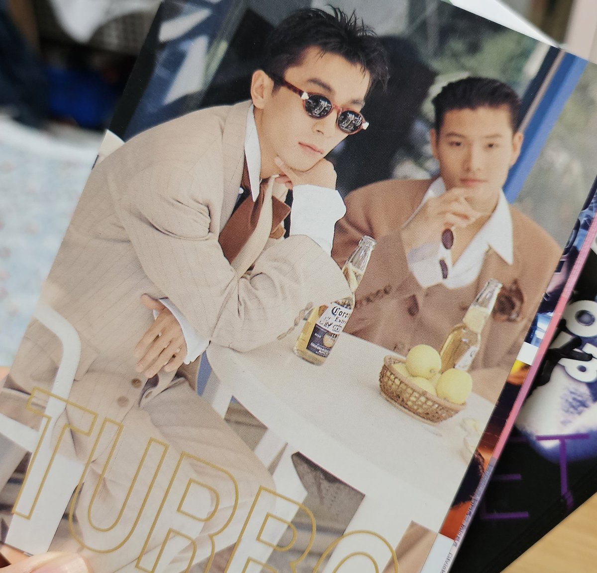 이 계정엔 이제 더 올릴게 없어서 잘 안오는데 이건 남겨야겠다 ㅋㅋ
HOT 젝키 터보 그 시절 엽서...
국내최초 고속삐삐서비스 01577해피텔 ㅋㅋㅋ