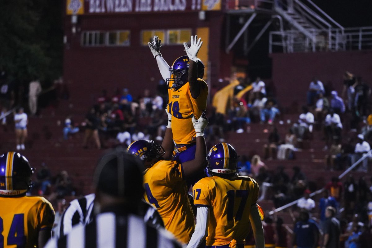 john__arender's tweet photo. The Lil’ Brown Jug is staying in Hattiesburg for another year! This is the first back to back Jug wins for Hattiesburg since 2017 and 2018. https://t.co/j3lV69nzlV