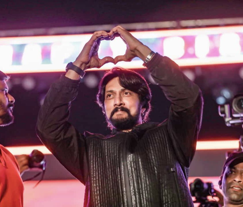 rameshlaus's tweet photo. Wishing versatile performer and fans' favorite @KicchaSudeep Sir a Happy Birthday..

Have a great year ahead.. 😊

#HBDKicchaSudeep https://t.co/be8oqe8Kye