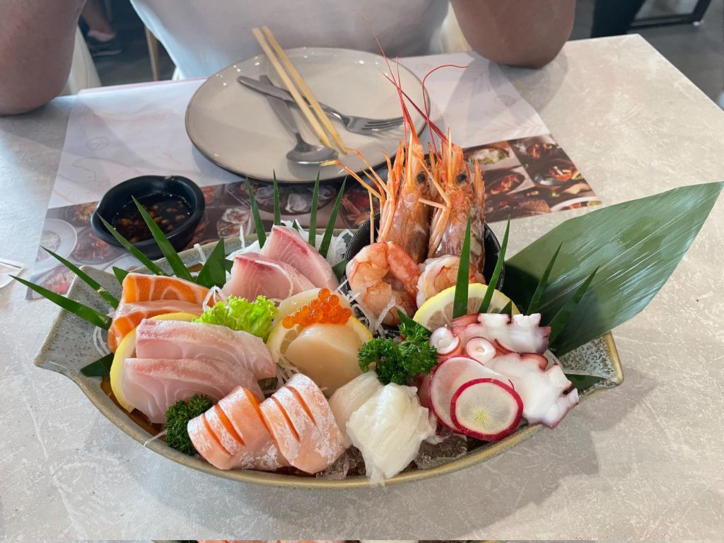 Windy24014551's tweet photo. หิวข้าวว https://t.co/RmVqfuDu1B