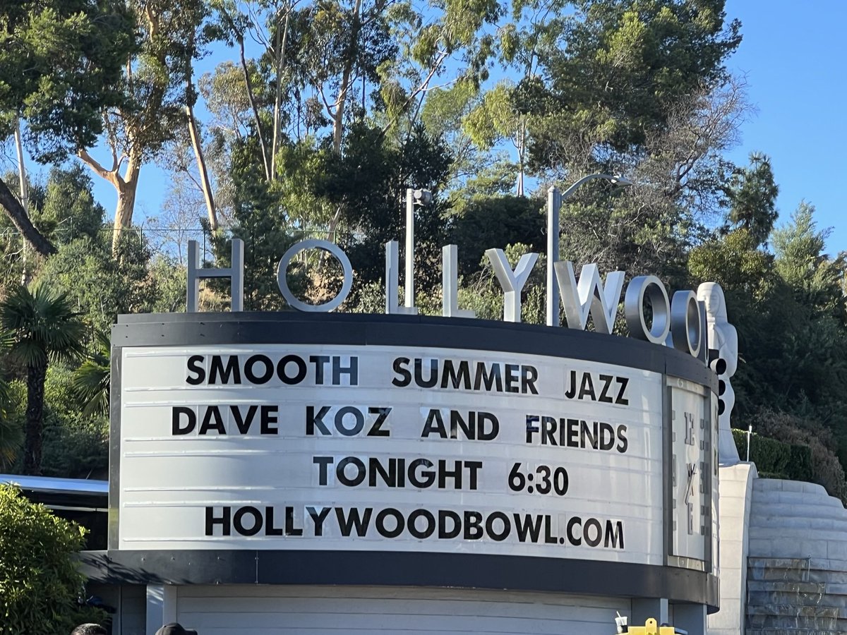 Cher_awo's tweet photo. Smooth Summer Jazz at The Hollywood Bowl was a blast 8/27/23! 🎶🎶🎶 @DaveKozMusic @ericdarius #jazz #smoothjazz #contemporaryjazz #davekoz #candydulfer #ericdarius #hollywoodbowl #jazzmusic #sax #saxophonists https://t.co/HEXHficHHk