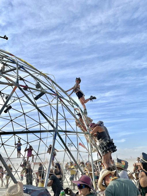 I want to watch you boys cock fighting for me. 🐓  #ThunderDoming #BurningMan2023 https://t.co/VLjmVk<a href="/tag/burningman2023"class="tags"><span>#burningman2023</span></a><a href="/tag/thunderdoming"class="tags"><span>#thunderdoming</span></a>