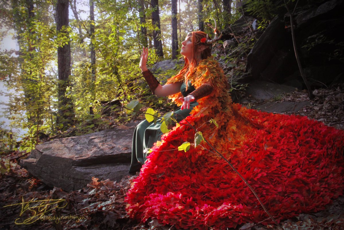 NerdyNostalgia_'s tweet photo. 🍂🍁𝒱𝑜𝒾𝒸𝑒 𝑜𝒻 𝓉𝒽𝑒 𝒯𝑒𝓂𝓅𝑒𝓈𝓉🍁🍂
Totally didn’t cry seeing this photo at all nope. I love Keyleth so much she means the world to me :’)

Cosplay &amp; edit by me
Stunning 📸 by @littlelotusart 

🍃 Keyleth created by @Marisha_Ray from @CriticalRole 
#criticalrolecosplay https://t.co/6XG6g266tA