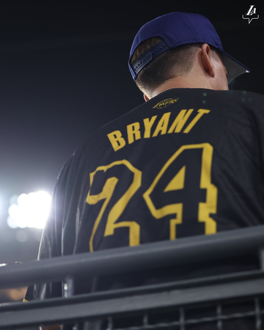 Los Angeles Lakers on X: Black Mamba jersey giveaway 🐍