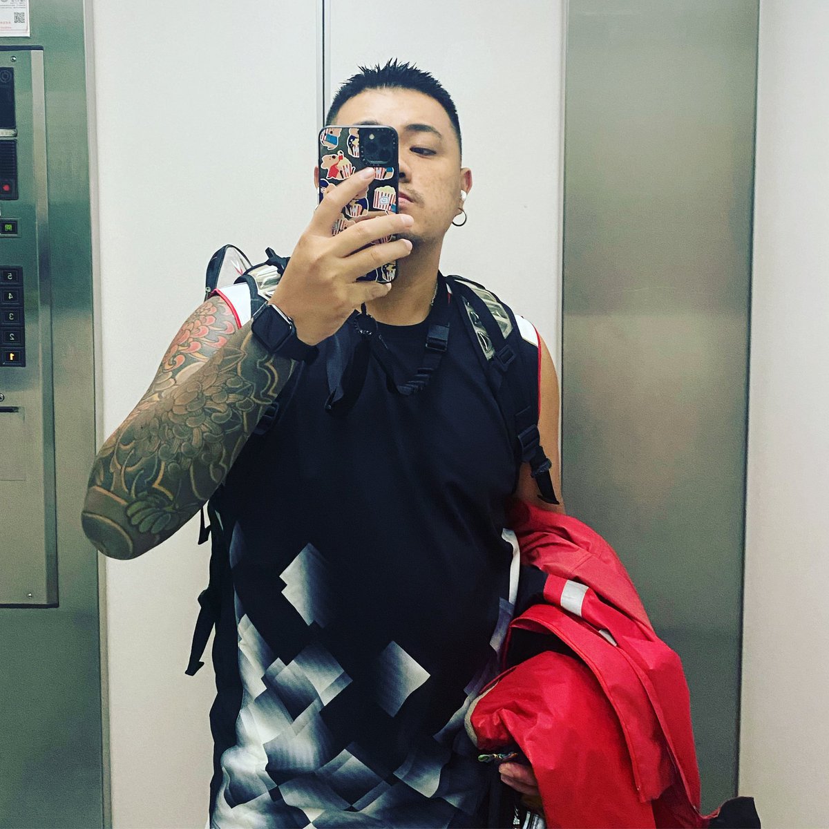 在下雨的話⋯我就

很濕😳