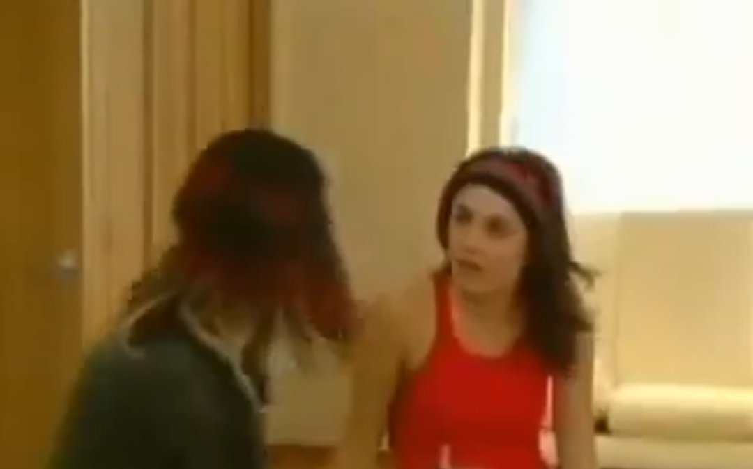 pardoraybr's tweet photo. - Josy
- obrigada que bom que você chegou vêm cá cadê a Lupi?
- tá legal então me ajuda a arrumar minhas coisas porfavor
@iJosyLujan
#Rebelde009 https://t.co/eVzzwiSfQd
