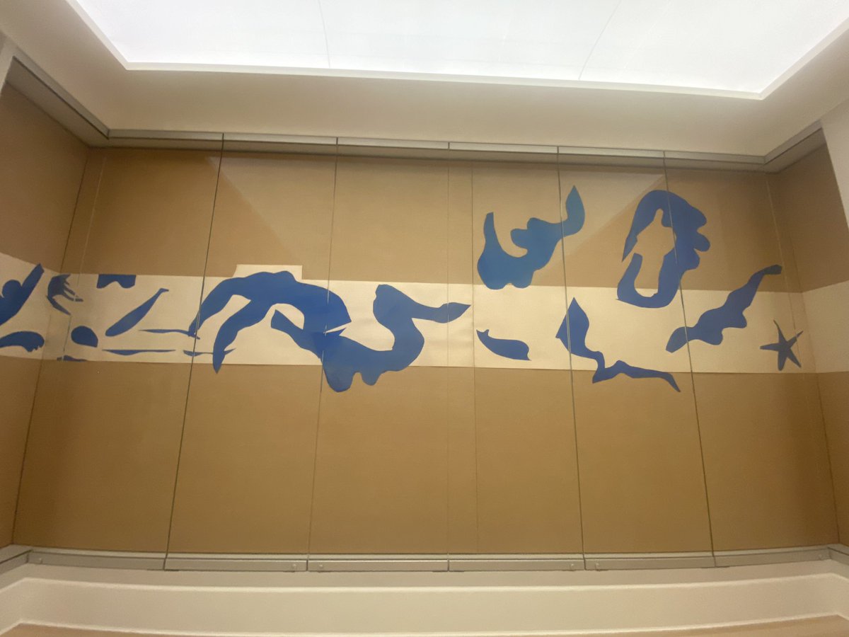 nomimsaboutit's tweet photo. I swam in Matisse’s pool yesterday https://t.co/m85jmZELZo