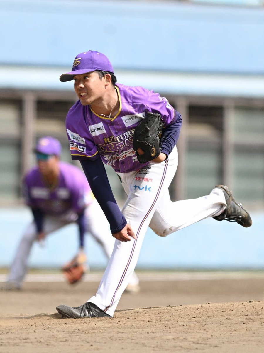 k_futuredreams's tweet photo. 【4回表】
神奈川0-0栃木

ピッチャー交代
#太田拓 選手→#岡本哲弥 選手

📹Yell×Future Dreams Baseball Live
https://t.co/SpKl5VBsmO
#伊藤工務店 #ITOKOH
#神奈川フューチャードリームス
#神奈川FD #BCリーグ https://t.co/ST6zSMtnQn